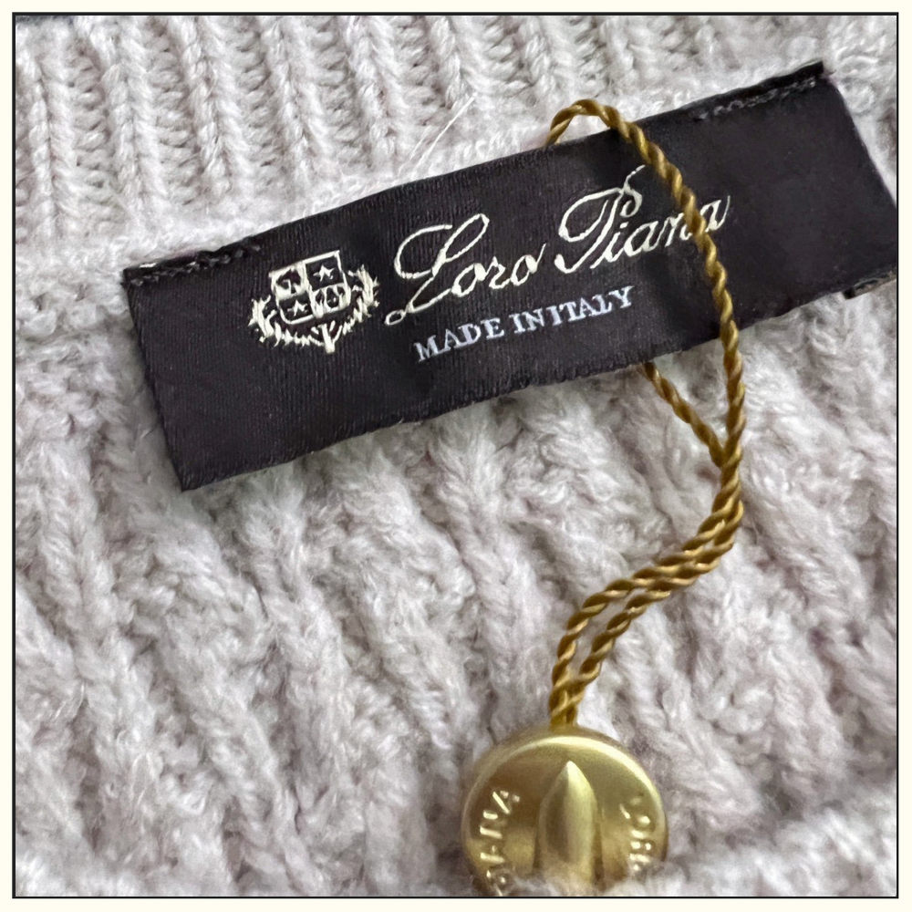 CASHMERE BLEND KNIT SWEATER