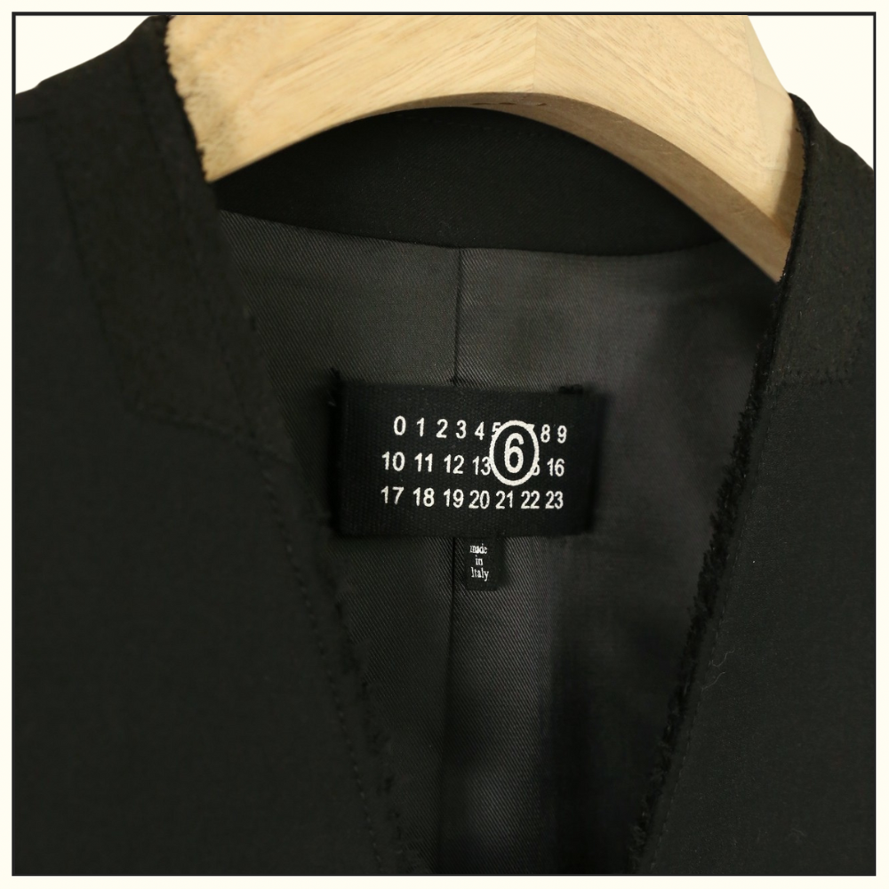 VIRGIN WOOL COLLARLESS BLAZER