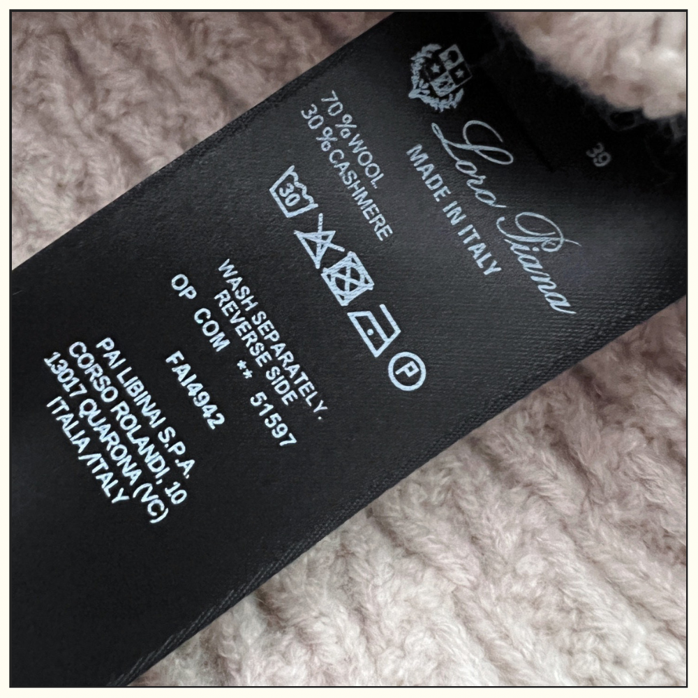 CASHMERE BLEND KNIT SWEATER