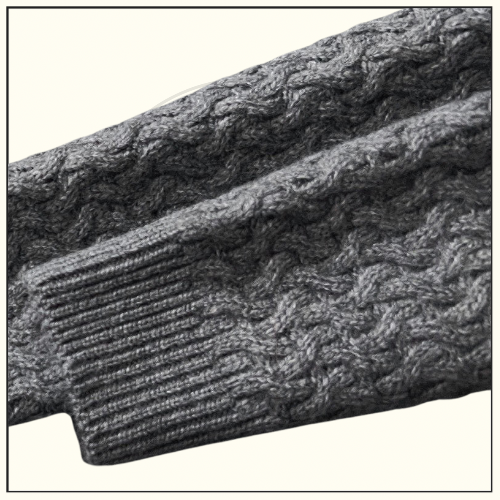 CASHMERE BLEND KNIT SWEATER