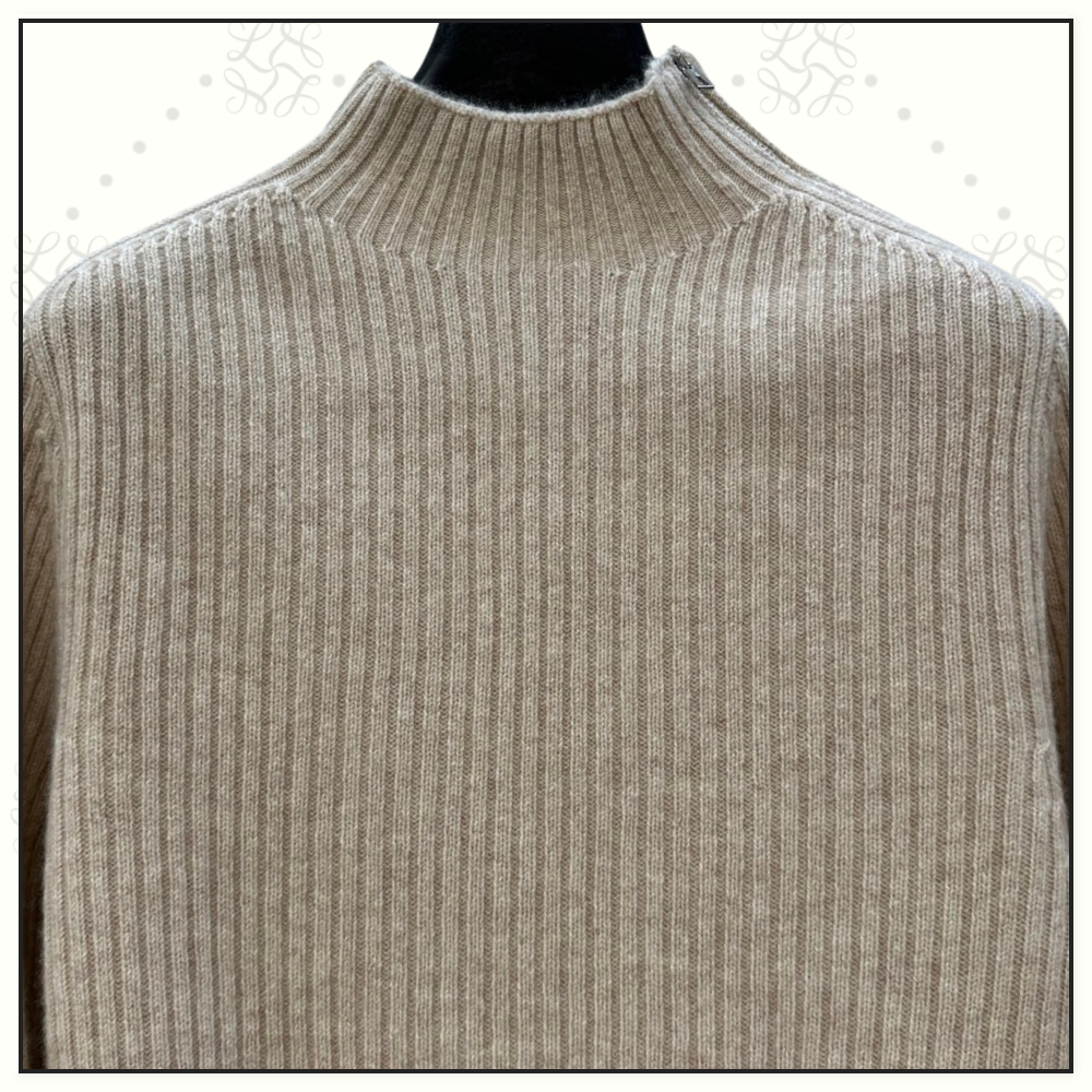 CASHMERE SWEATER