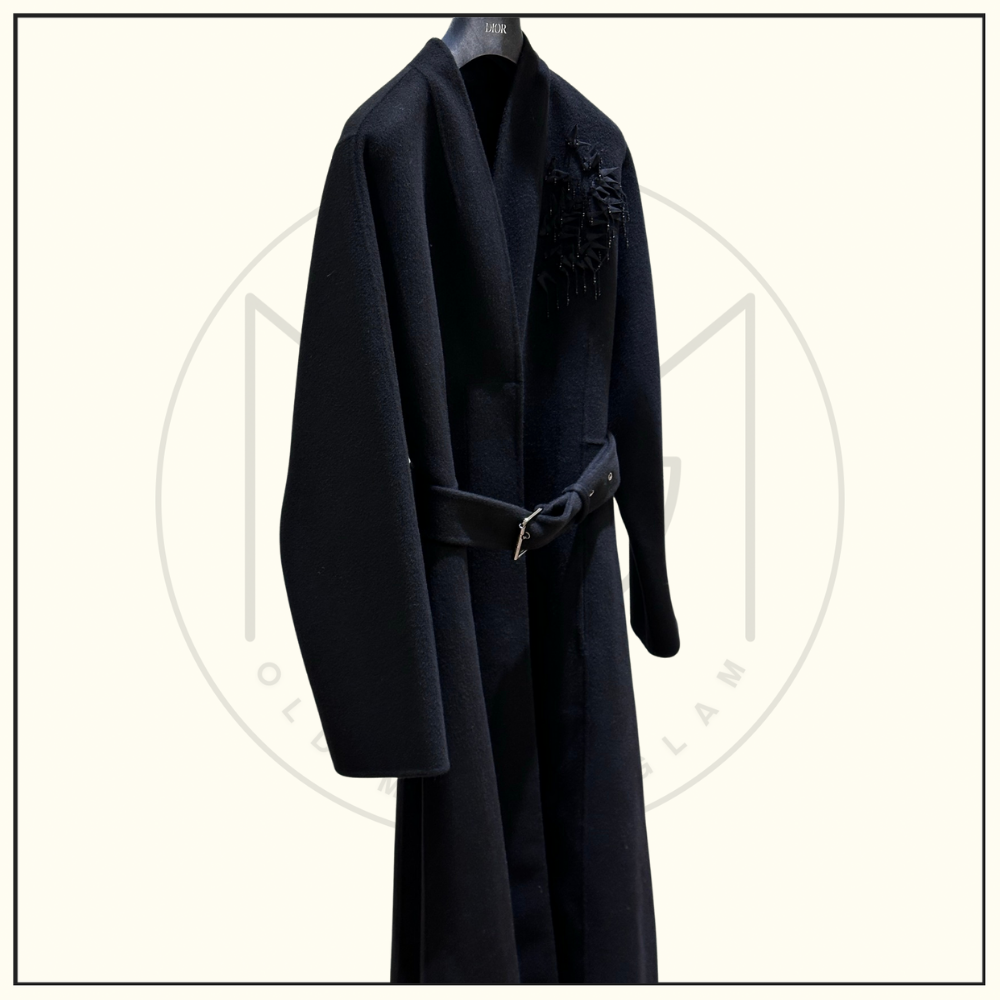 WOOL COLLARLESS COAT