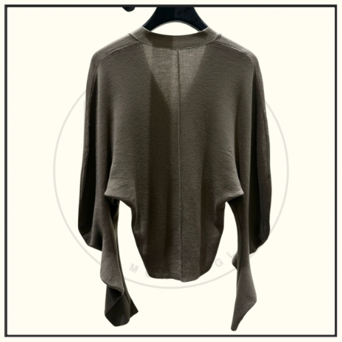 TWISTED SLEEVE CARDIGAN