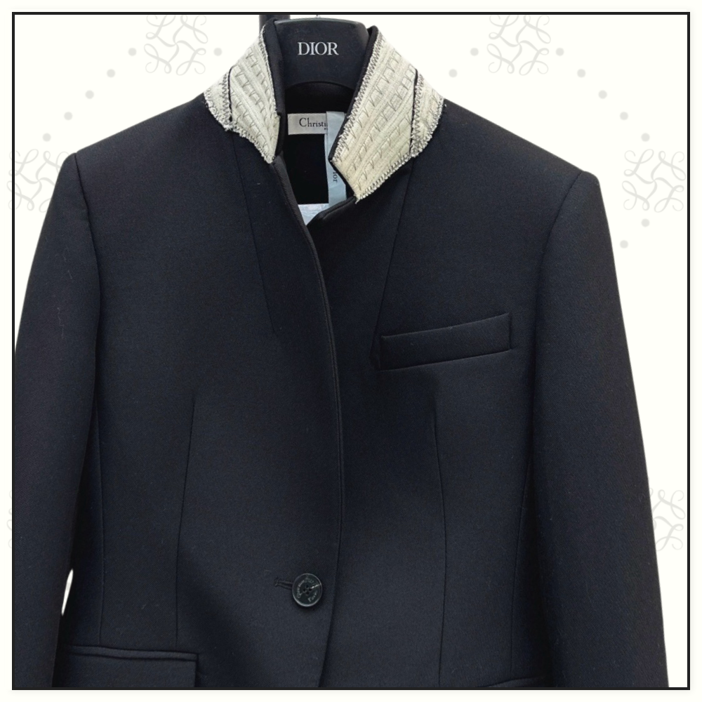VIRGIN WOOL FITTED JACKET