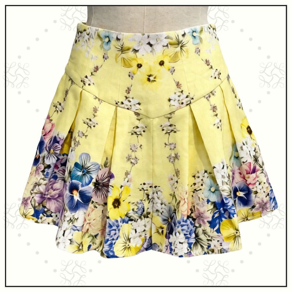 COLD SHOULDER RUFFLE TOP & CORSET SHORT