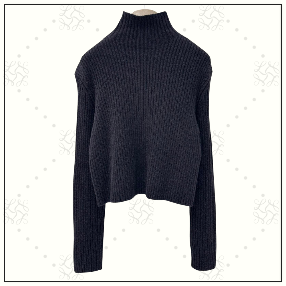 CASHMERE SWEATER