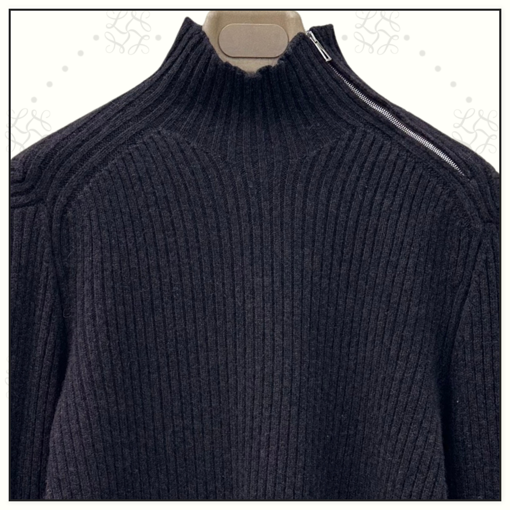 CASHMERE SWEATER