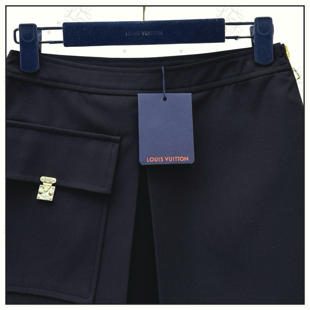 S LOCK ZIP JACKET & MINI SKIRT