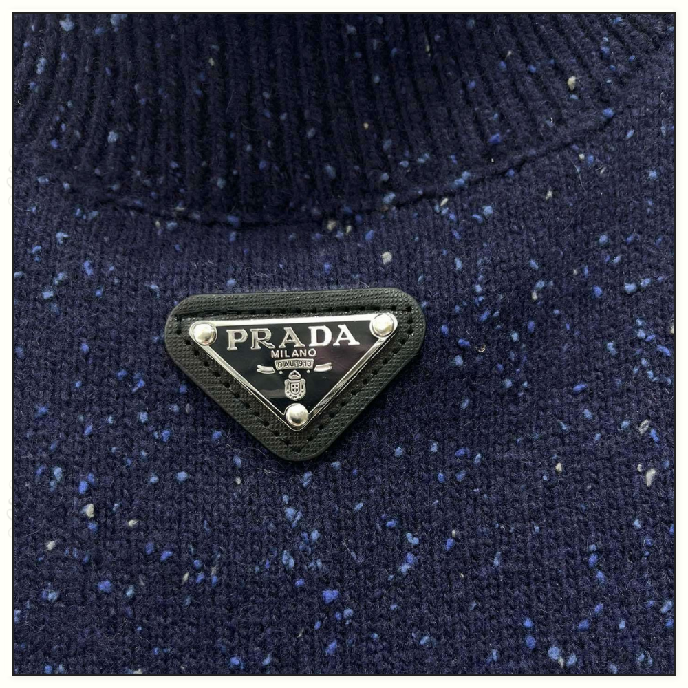 WOOL CASHMERE BLEND TURTLENECK