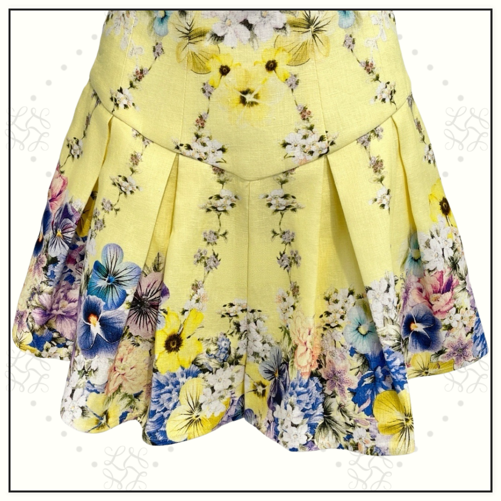 COLD SHOULDER RUFFLE TOP & CORSET SHORT