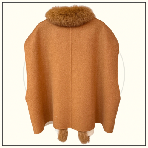 CASHMERE BLEND VEST WITH FOX FUR COLLAR