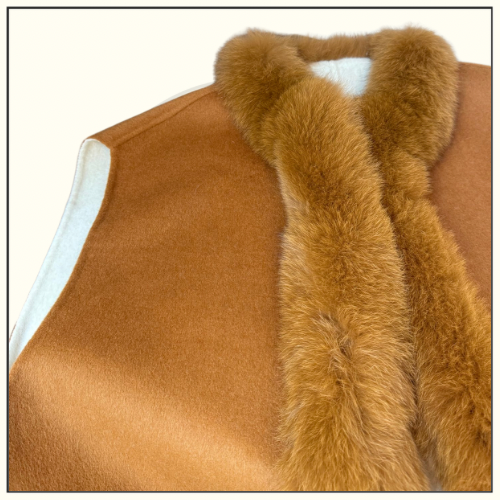 CASHMERE BLEND VEST WITH FOX FUR COLLAR