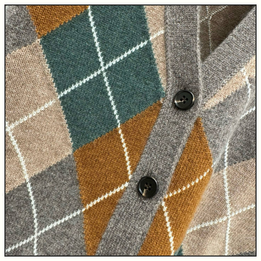 DRUMOAK VIRGIN WOOL CARDIGAN