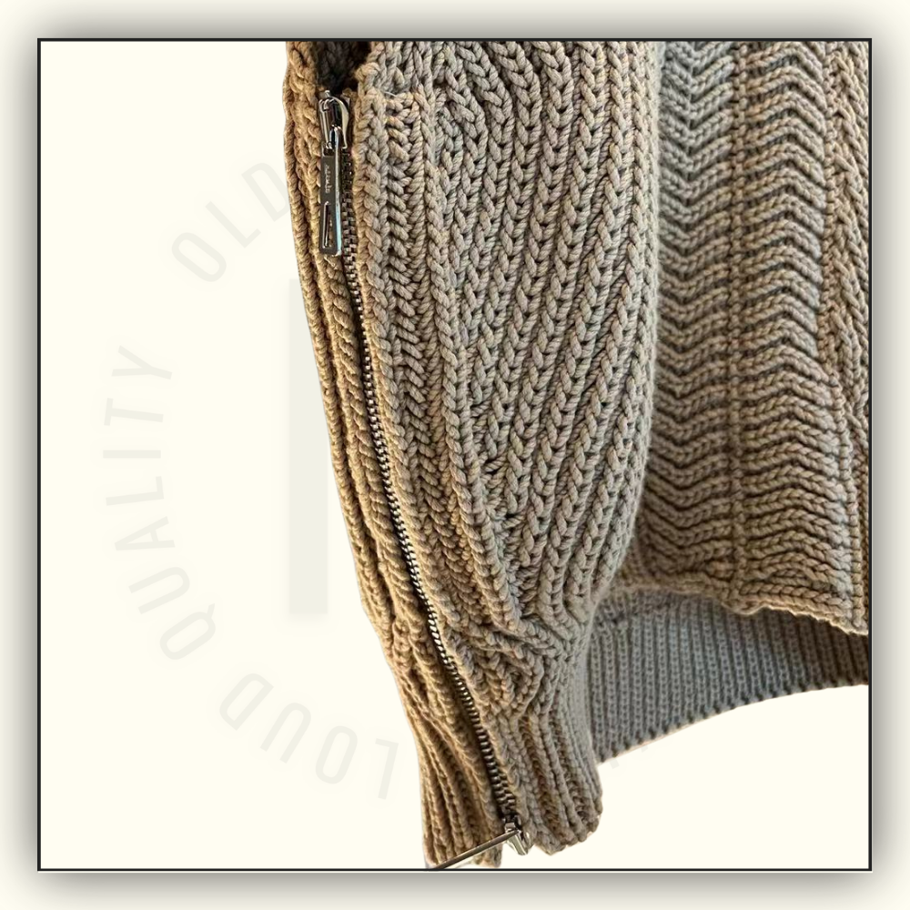 KNIT SWEATER VEST