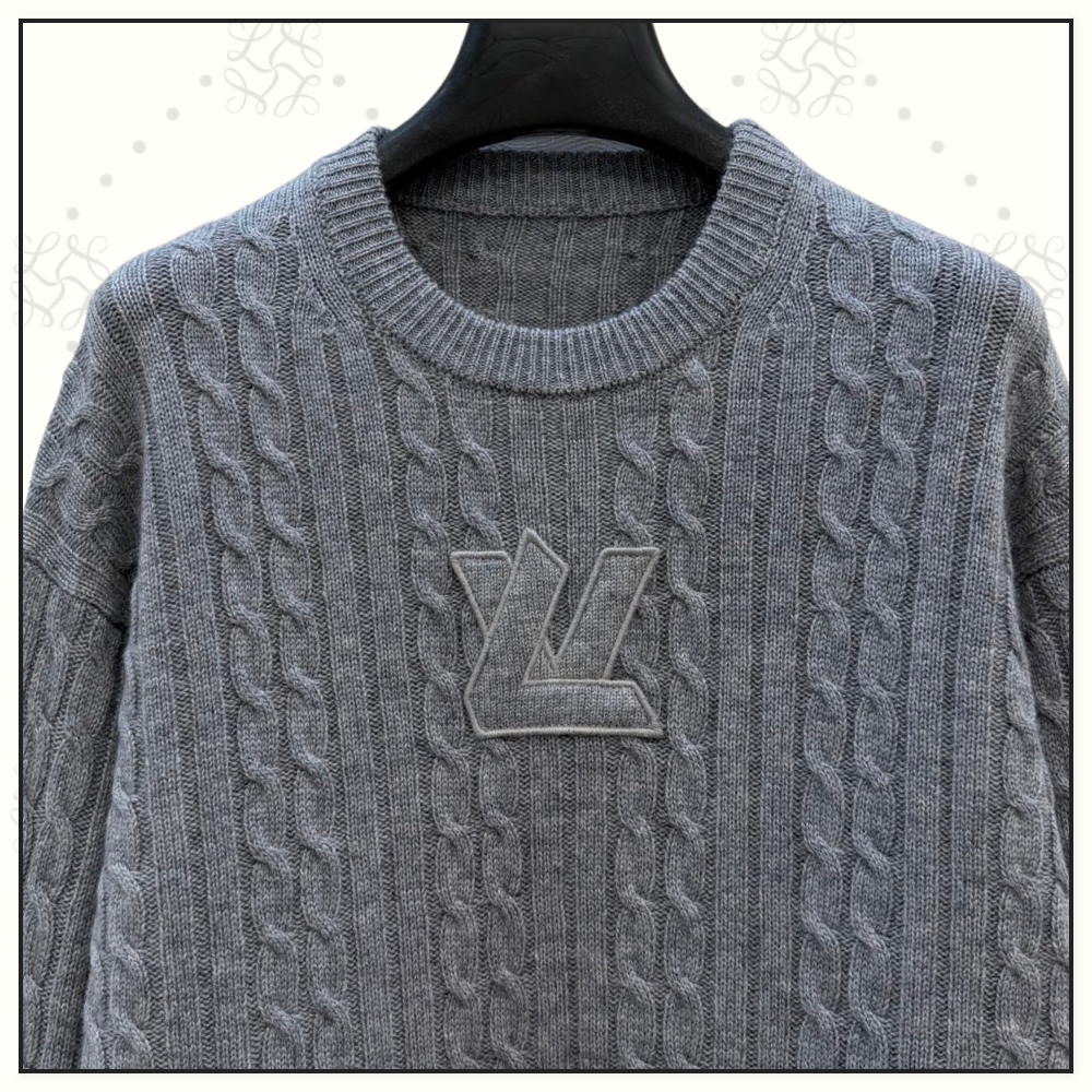 CABLE KNIT CASHMERE PULLOVER