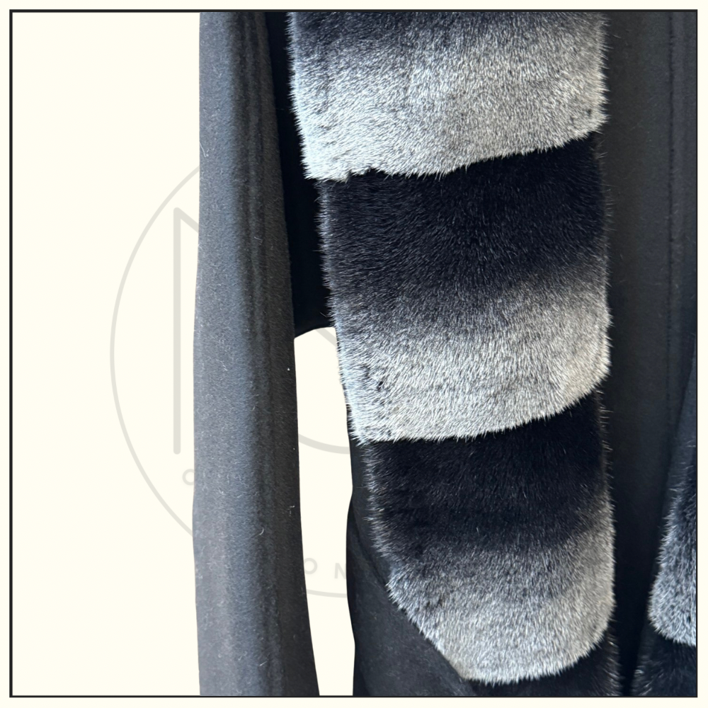 CASHMERE COAT WITH MINK COLLAR