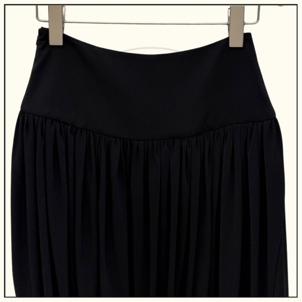 DRAPED JERSEY JACKET & TWISTED FLUID JERSEY SKIRT