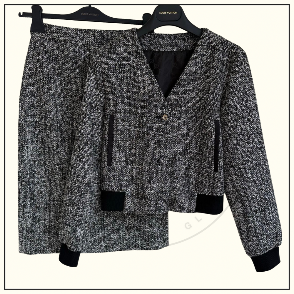 TWEED JACKET & PENCIL SKIRT