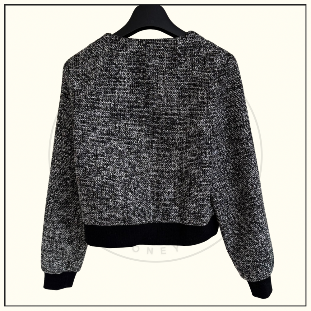 TWEED JACKET & PENCIL SKIRT