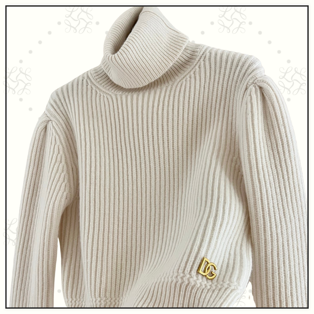 RIBBED KNIT ROLL NECK JUMPER