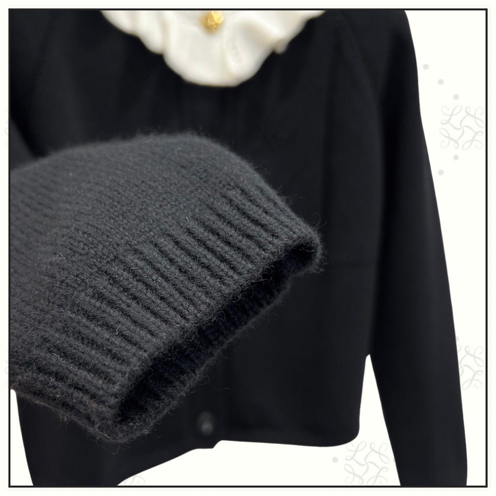 RUFFLE COLLAR CARDIGAN