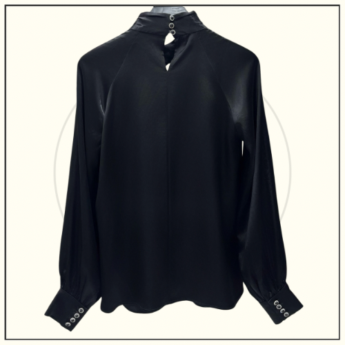 COLLARLESS SILK BLOUSE
