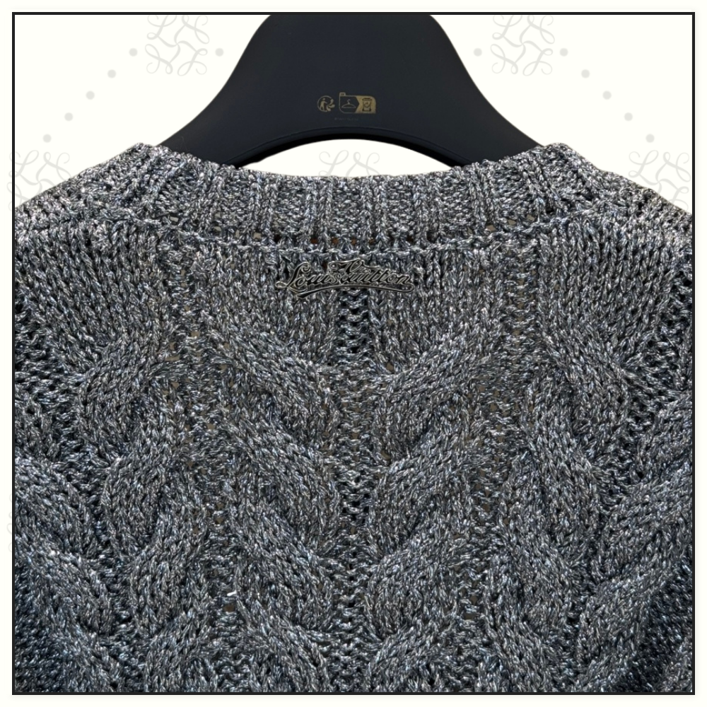 CROPPED CABLE KNIT CARDIGAN