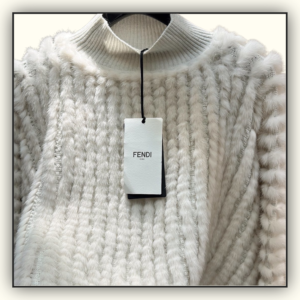 MINK FUR CROPPED SWEATER