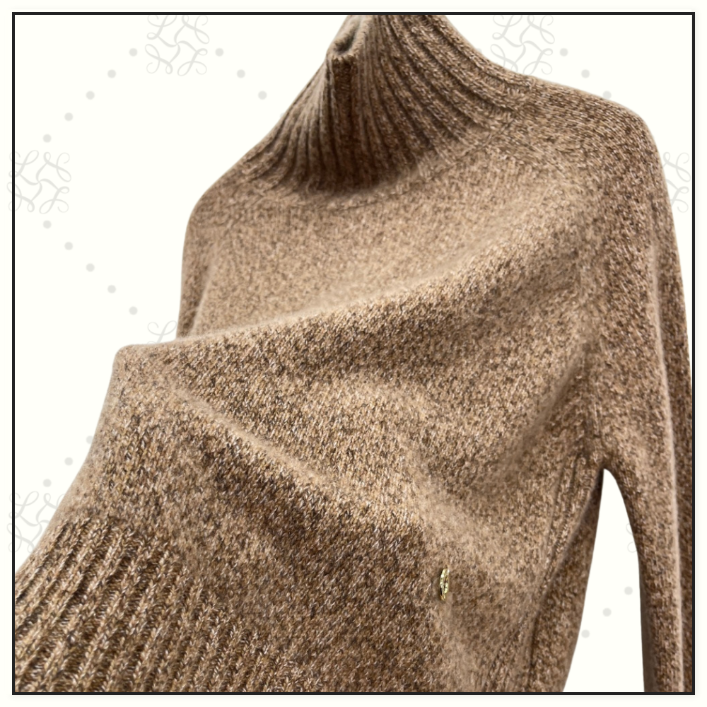 CASHMERE TURTLENECK