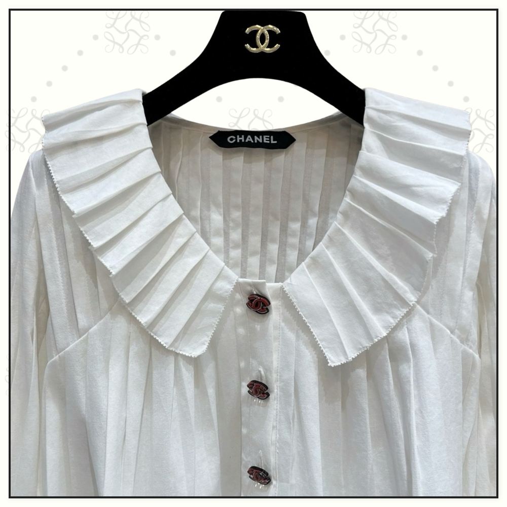 RUFFLE COLLAR BLOUSE
