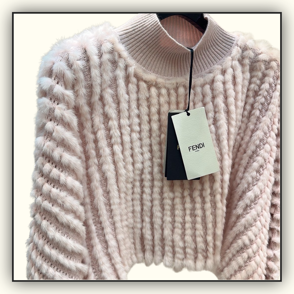 MINK FUR CROPPED SWEATER