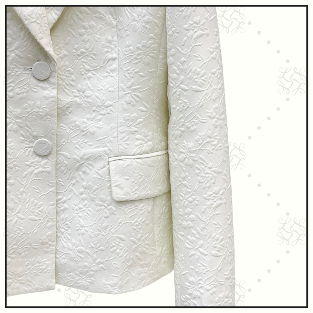 FITTED JACKET & FLARED SKIRT