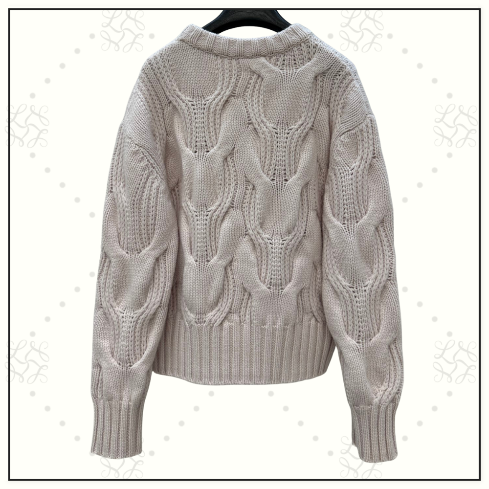 WOOL CABLE KNIT SWEATER