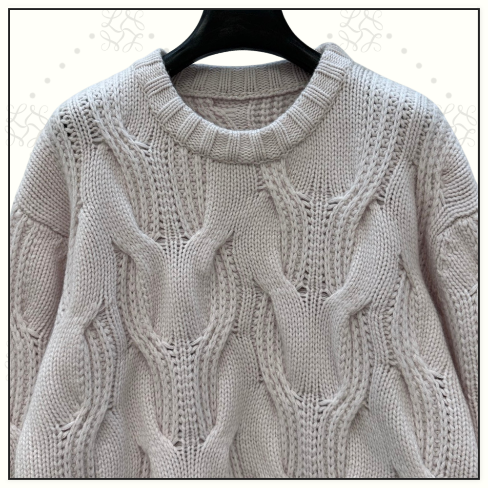 WOOL CABLE KNIT SWEATER