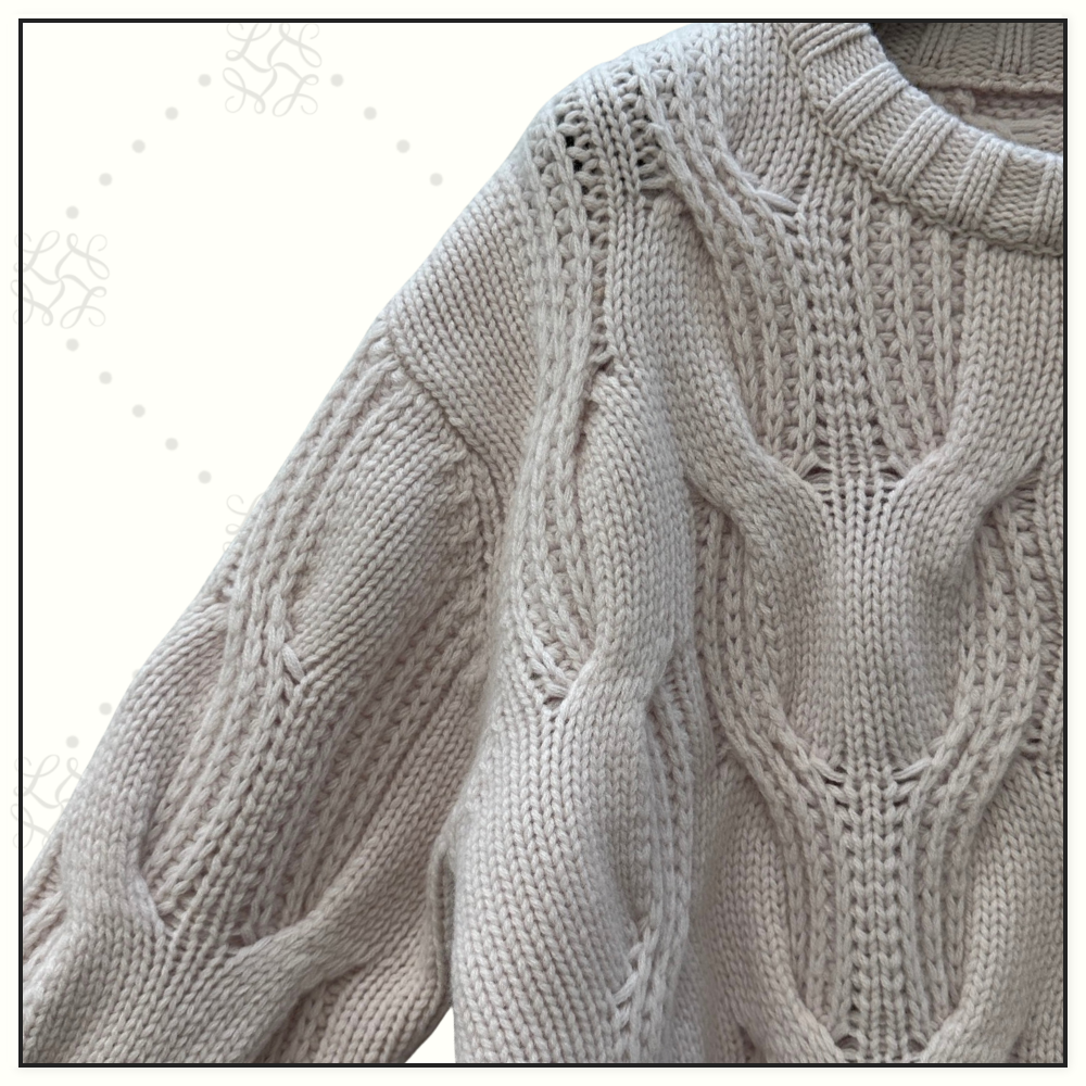 WOOL CABLE KNIT SWEATER