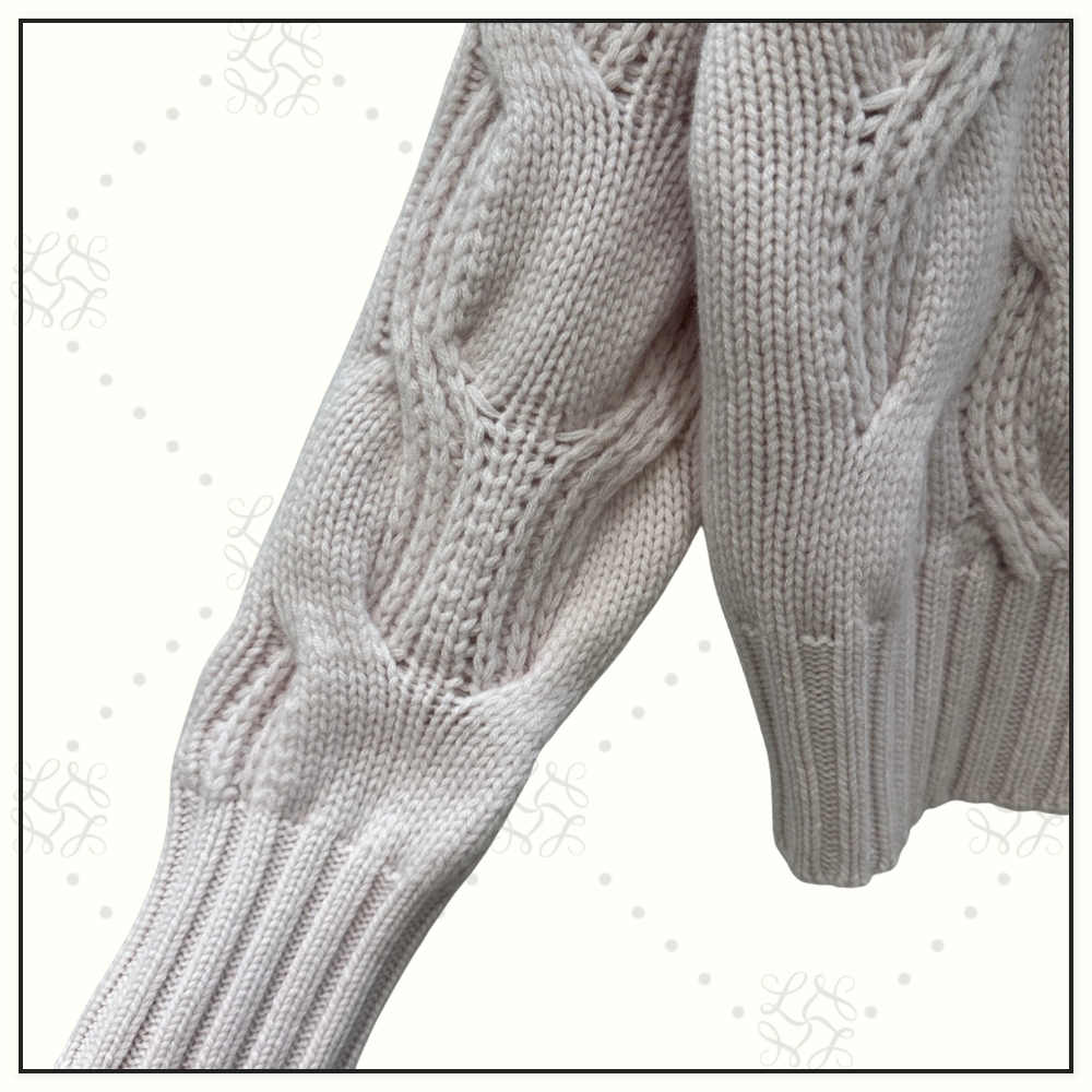 WOOL CABLE KNIT SWEATER