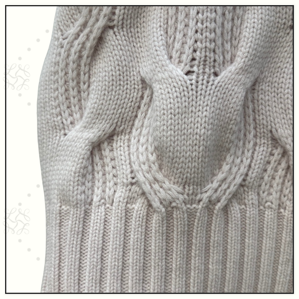 WOOL CABLE KNIT SWEATER