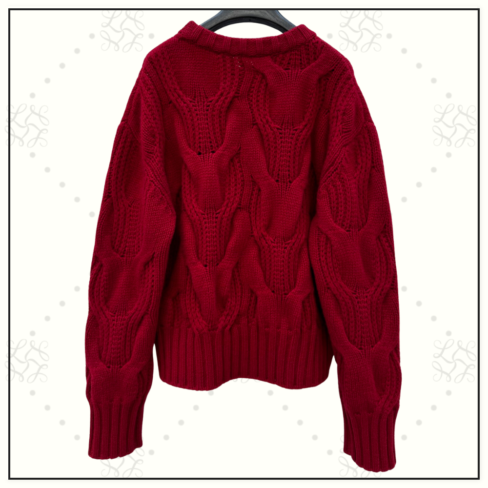 WOOL CABLE KNIT SWEATER