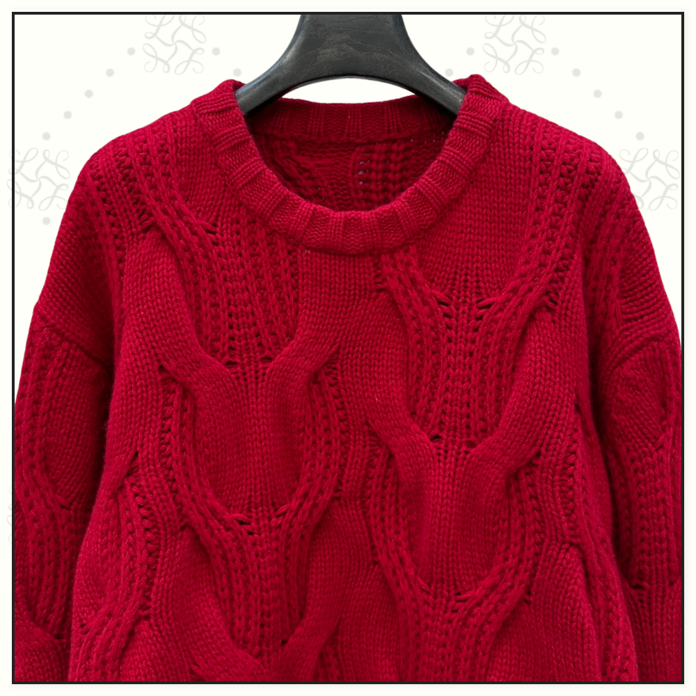 WOOL CABLE KNIT SWEATER