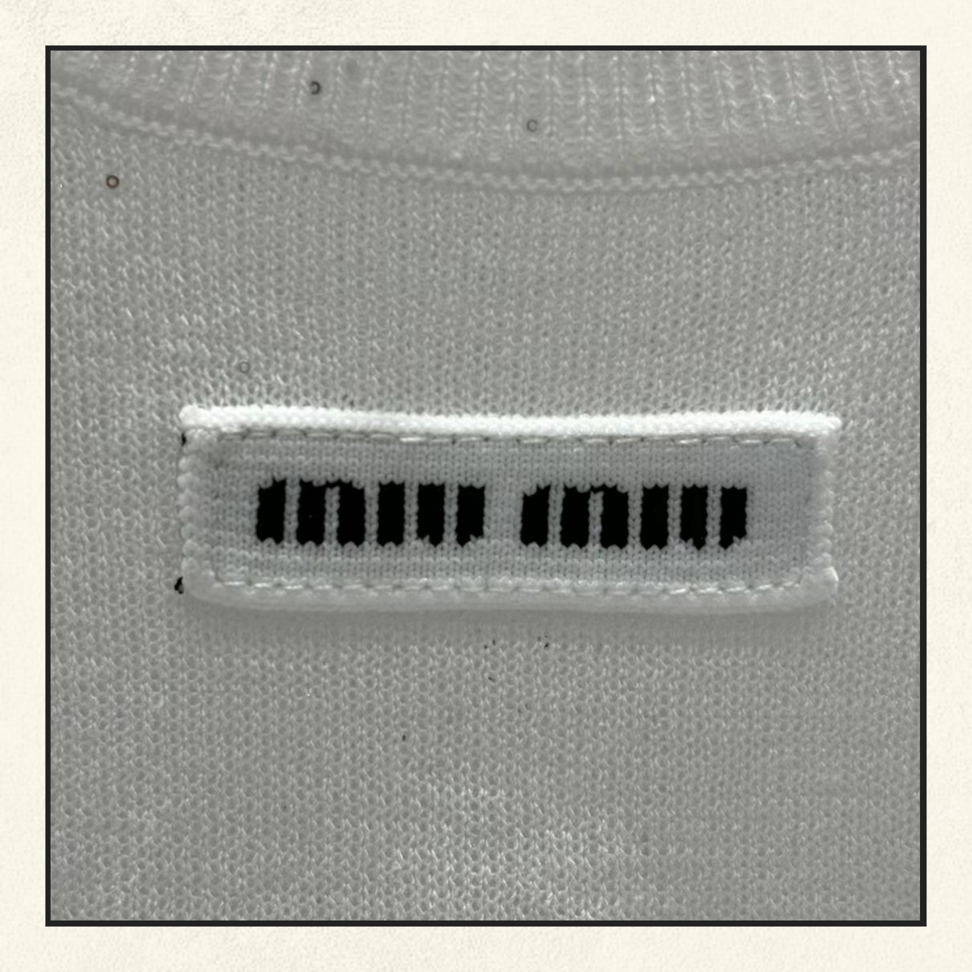 KNIT TOP