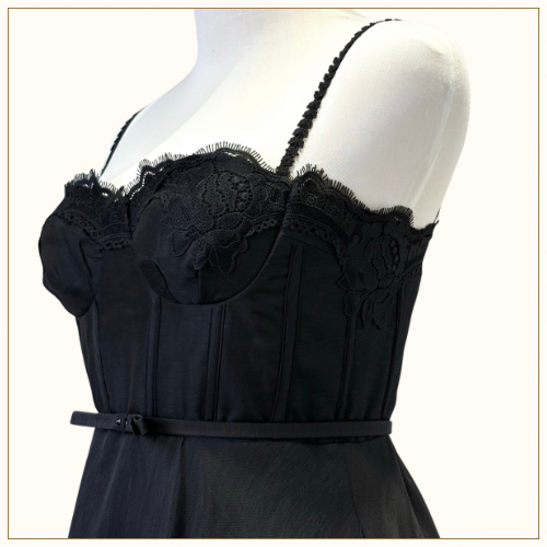 HYPNOTIC LACE TRIM DRESS