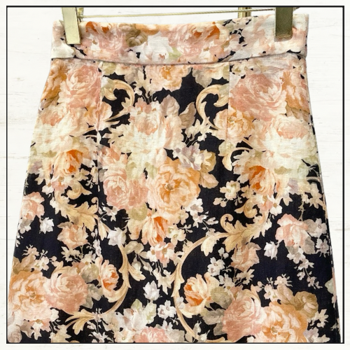 ILLUSTRATION BODY SHIRT & PENCIL SKIRT