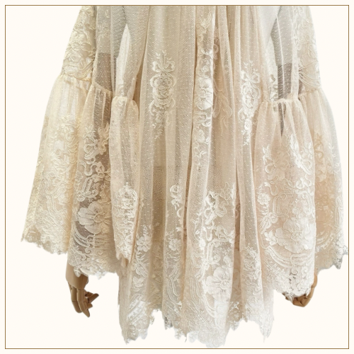 HYPNOTIC TIERED LACE BLOUSE & SKIRT