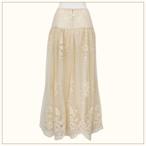 HYPNOTIC TIERED LACE BLOUSE & SKIRT