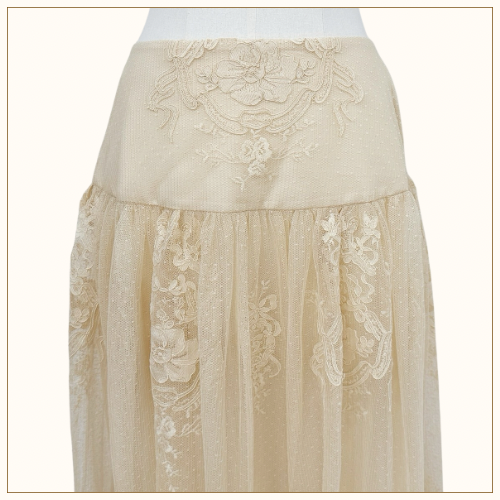 HYPNOTIC TIERED LACE BLOUSE & SKIRT