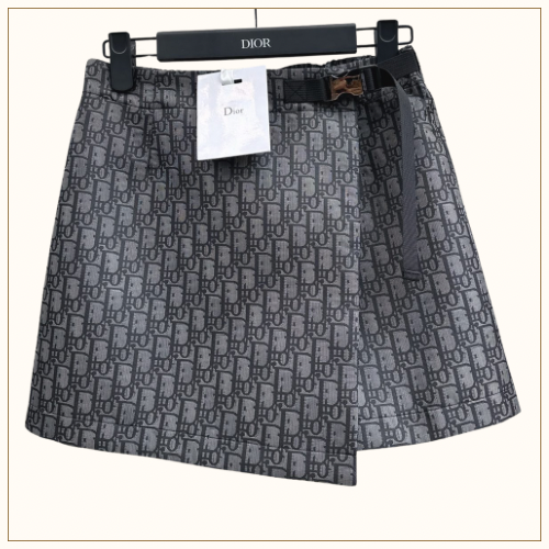 WATERPROOF HOODED JACKET & SKORT