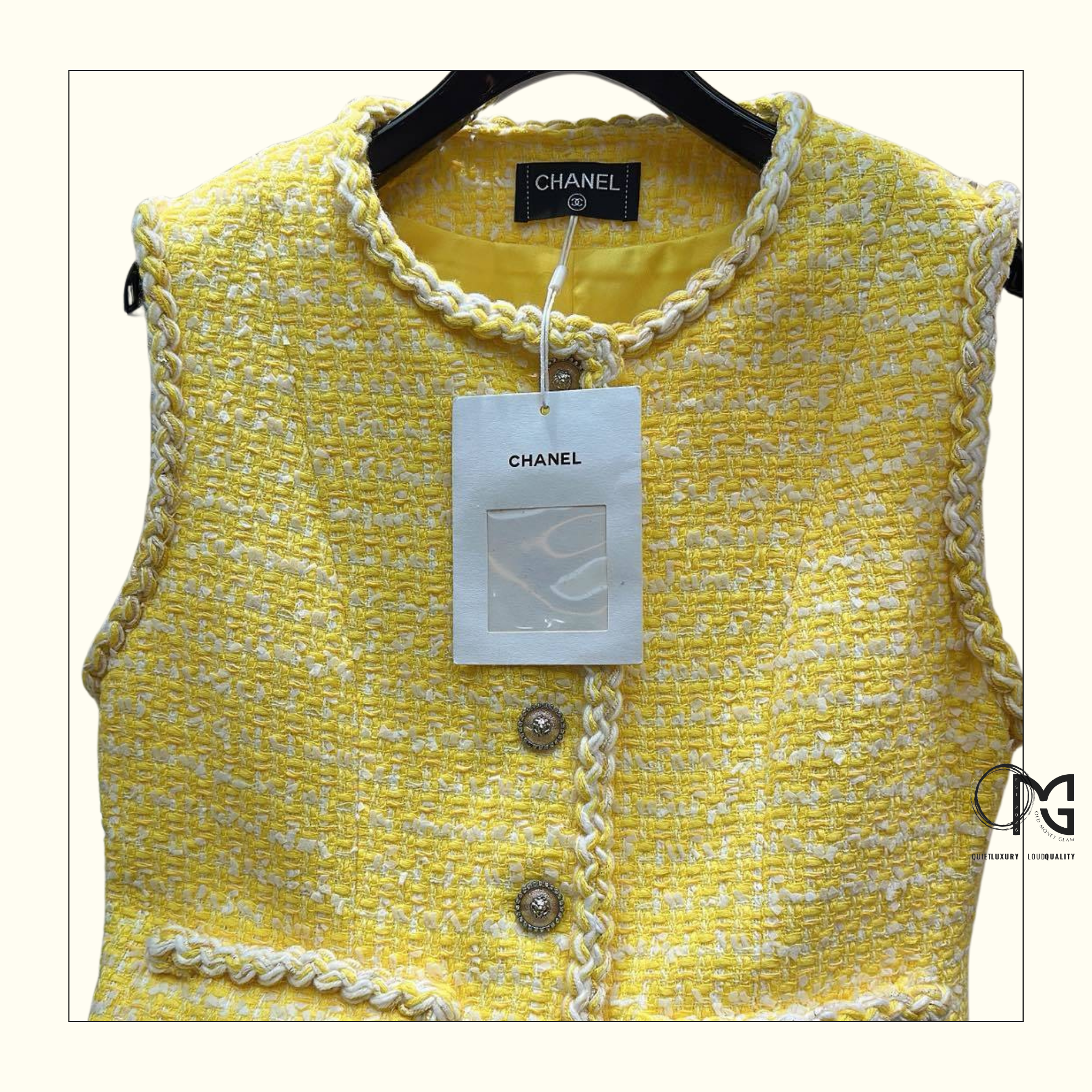 TWEED VEST