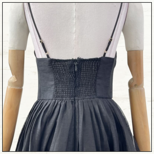 HYPNOTIC V NECK MIDI DRESS
