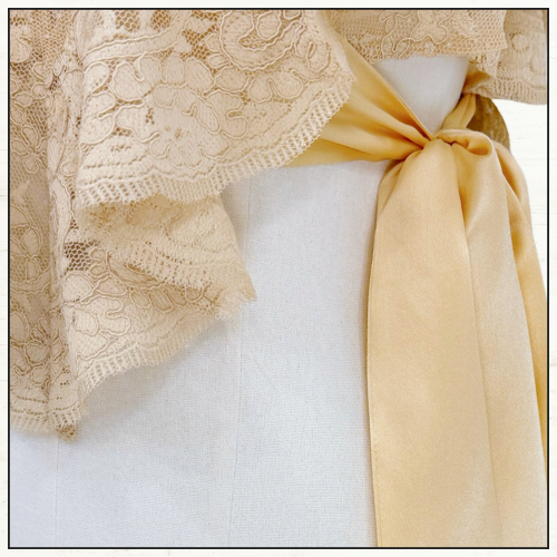 HYPNOTIC LACE BODICE