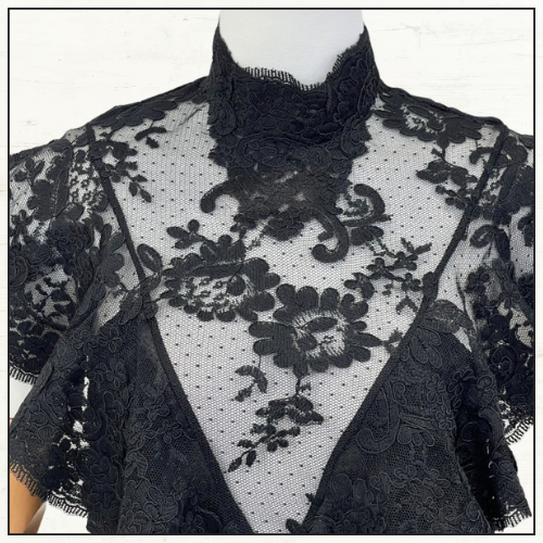HYPNOTIC LACE BODICE
